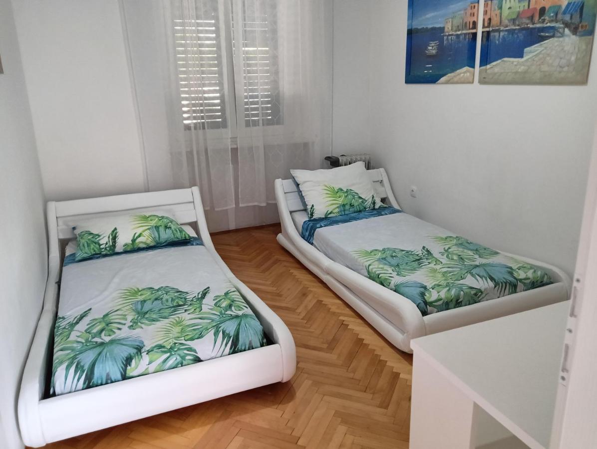 Glorianita Sweethome,Centro, Free Parking,Self Check- In شيبينيك المظهر الخارجي الصورة