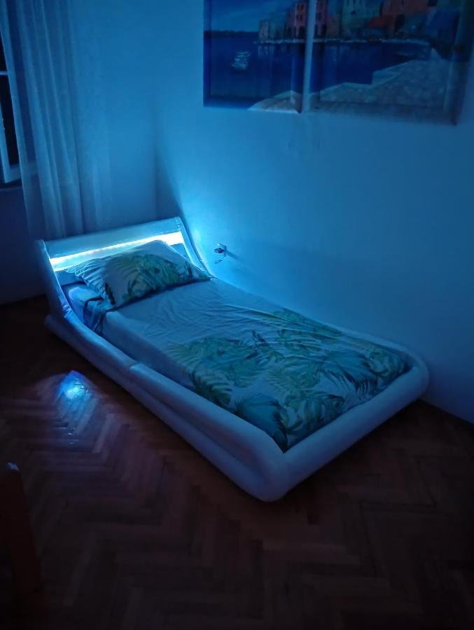 Glorianita Sweethome,Centro, Free Parking,Self Check- In شيبينيك المظهر الخارجي الصورة