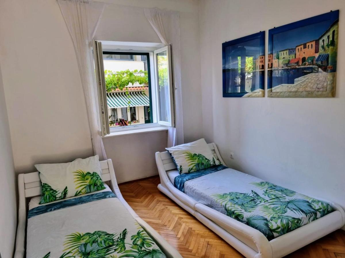 Glorianita Sweethome,Centro, Free Parking,Self Check- In شيبينيك المظهر الخارجي الصورة
