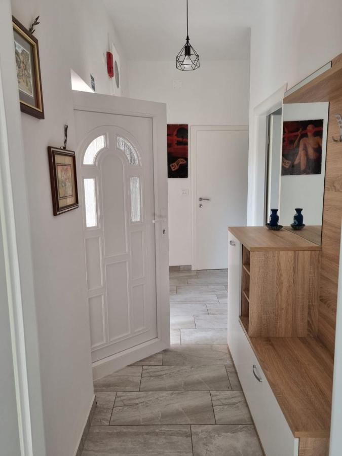 Glorianita Sweethome,Centro, Free Parking,Self Check- In شيبينيك المظهر الخارجي الصورة